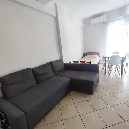 Apartment Peroulia *